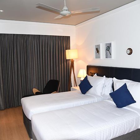 The Port Hotel Visakhapatnam Exteriör bild