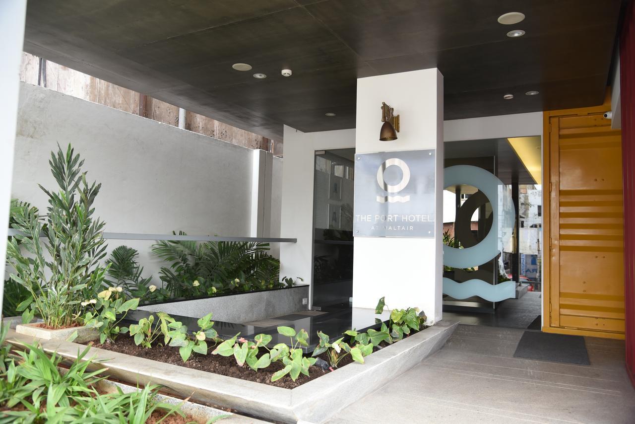 The Port Hotel Visakhapatnam Exteriör bild